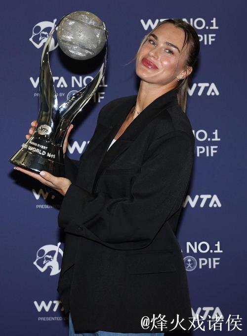 2025赛季WTA年度球员奖项揭晓 萨巴伦卡获最佳球员 2025赛季WTA年度球员奖项揭晓 萨巴伦卡获最佳球员