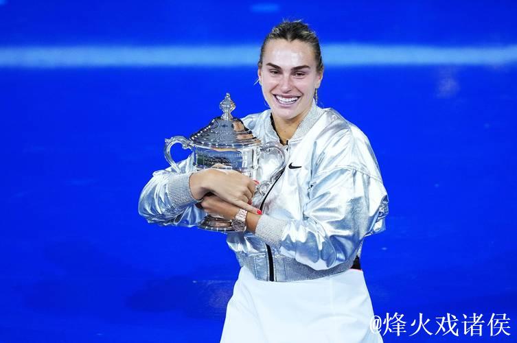 2025赛季WTA年度球员奖项揭晓 萨巴伦卡获最佳球员 2025赛季WTA年度球员奖项揭晓 萨巴伦卡获最佳球员