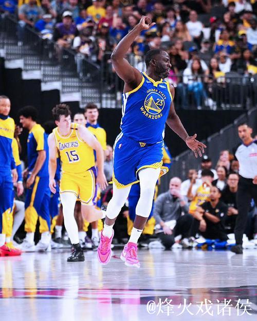 库里21分力压亚历山大52分 勇士击败雷霆豪取2连胜 库里21分力压亚历山大52分 勇士击败雷霆豪取2连胜